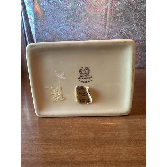 Vintage Hummingbird vase by Lenox - Picture 6 of 10